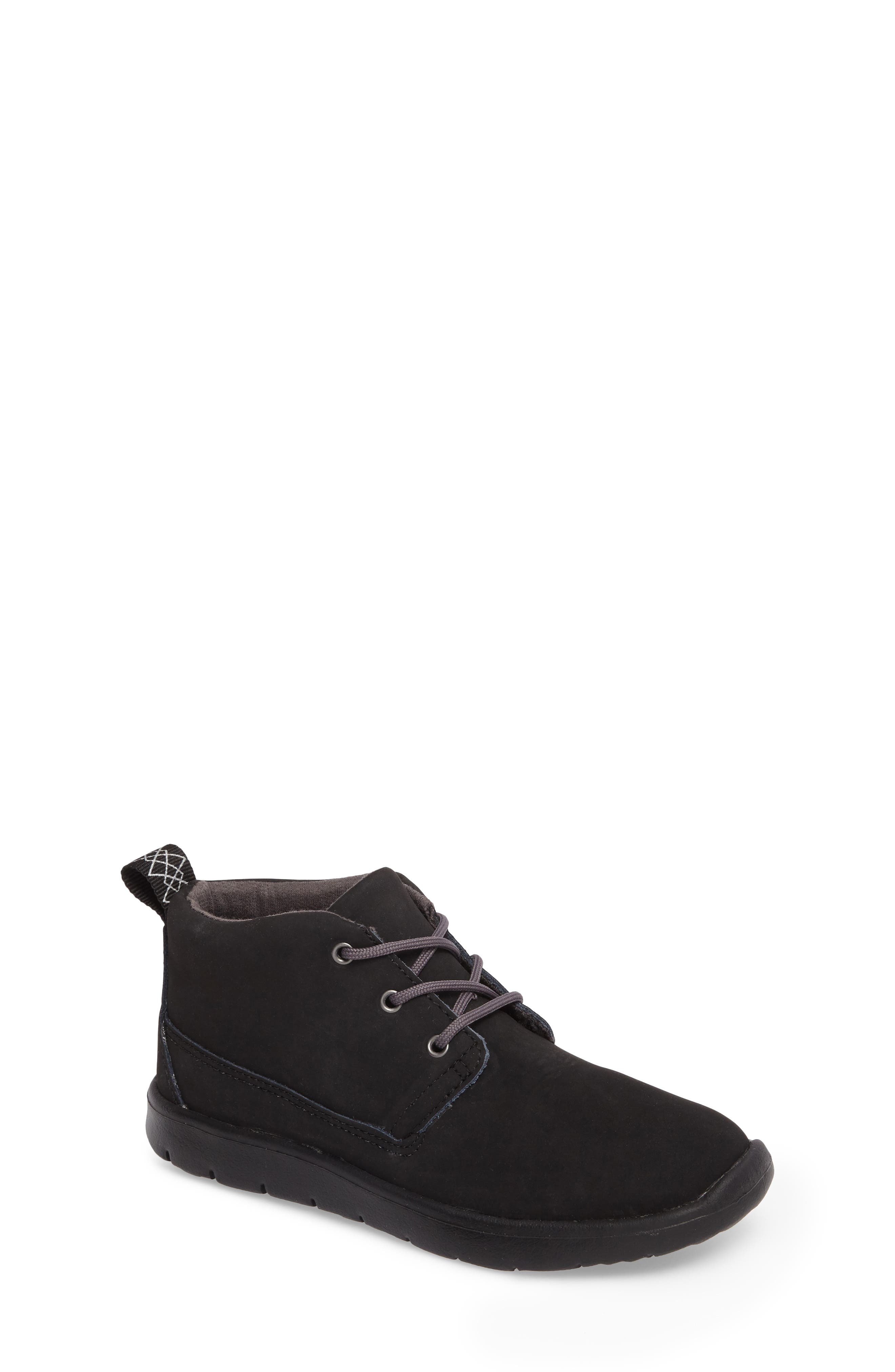 ugg canoe chukka sneaker