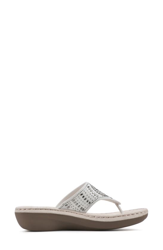Cliffs By White Mountain Cienna Thong Sandal In White Fabric