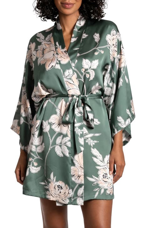 Belle's Design Women's Ruffle short Robe Kimono Style Satin Silk With Long  Sleeve Bridesmaid Loungewear Sleepwear, Blush, One Size : :  Clothing, Shoes & Accessories