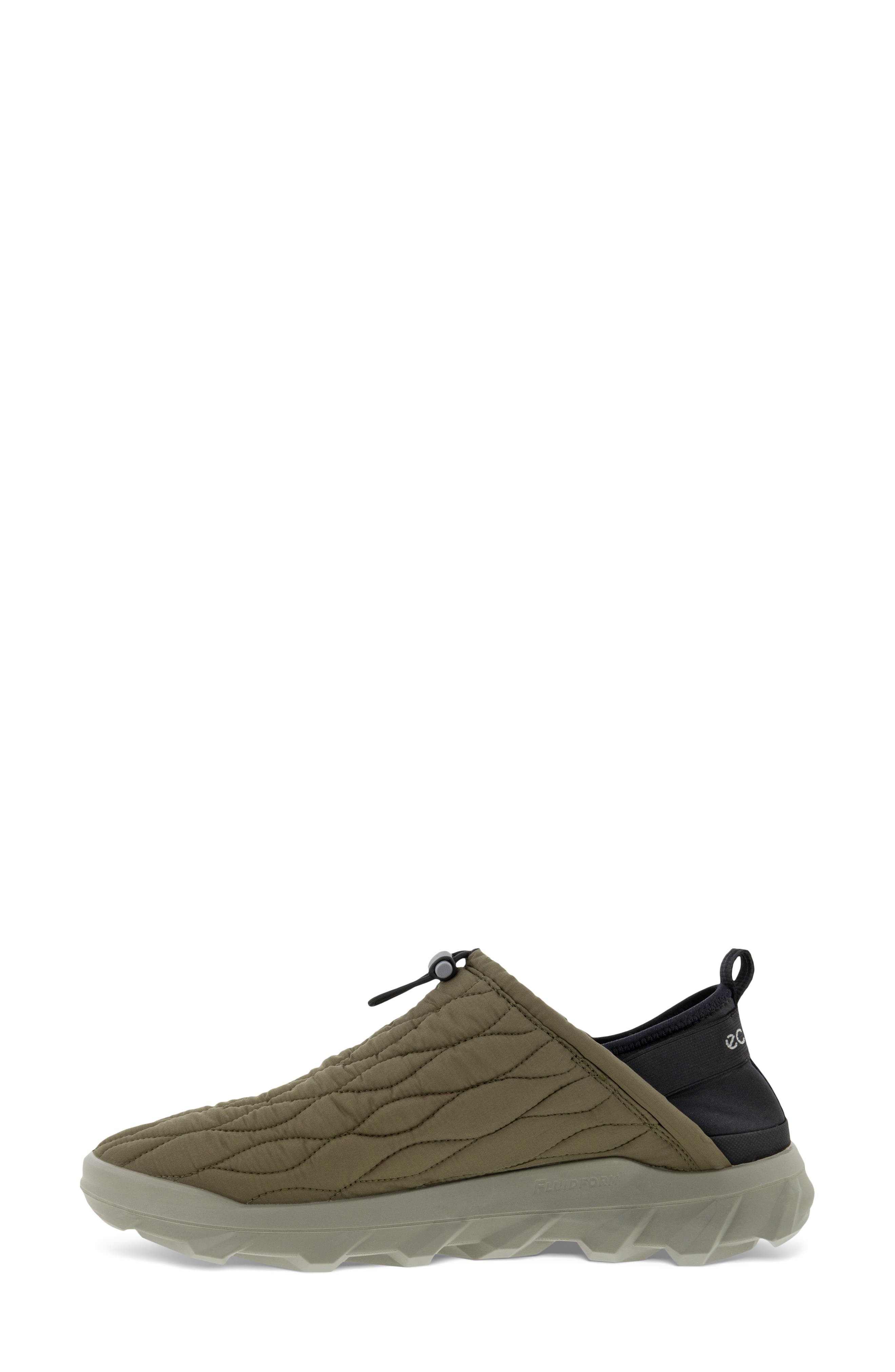 ecco quilted sneaker
