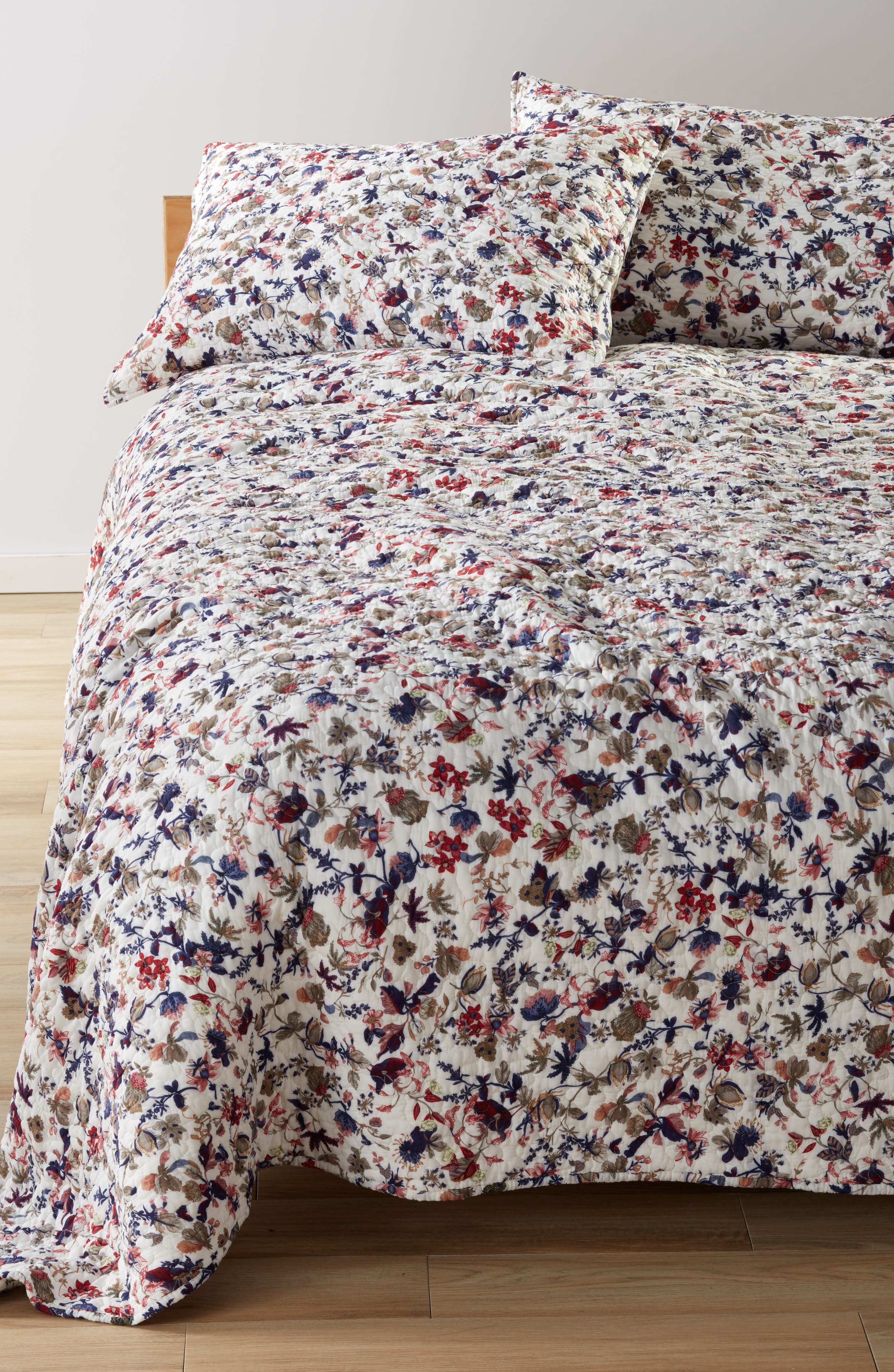 levtex malena floral quilt se