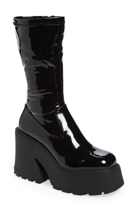 Steve Madden Arrow Platform Boot In Black Patent