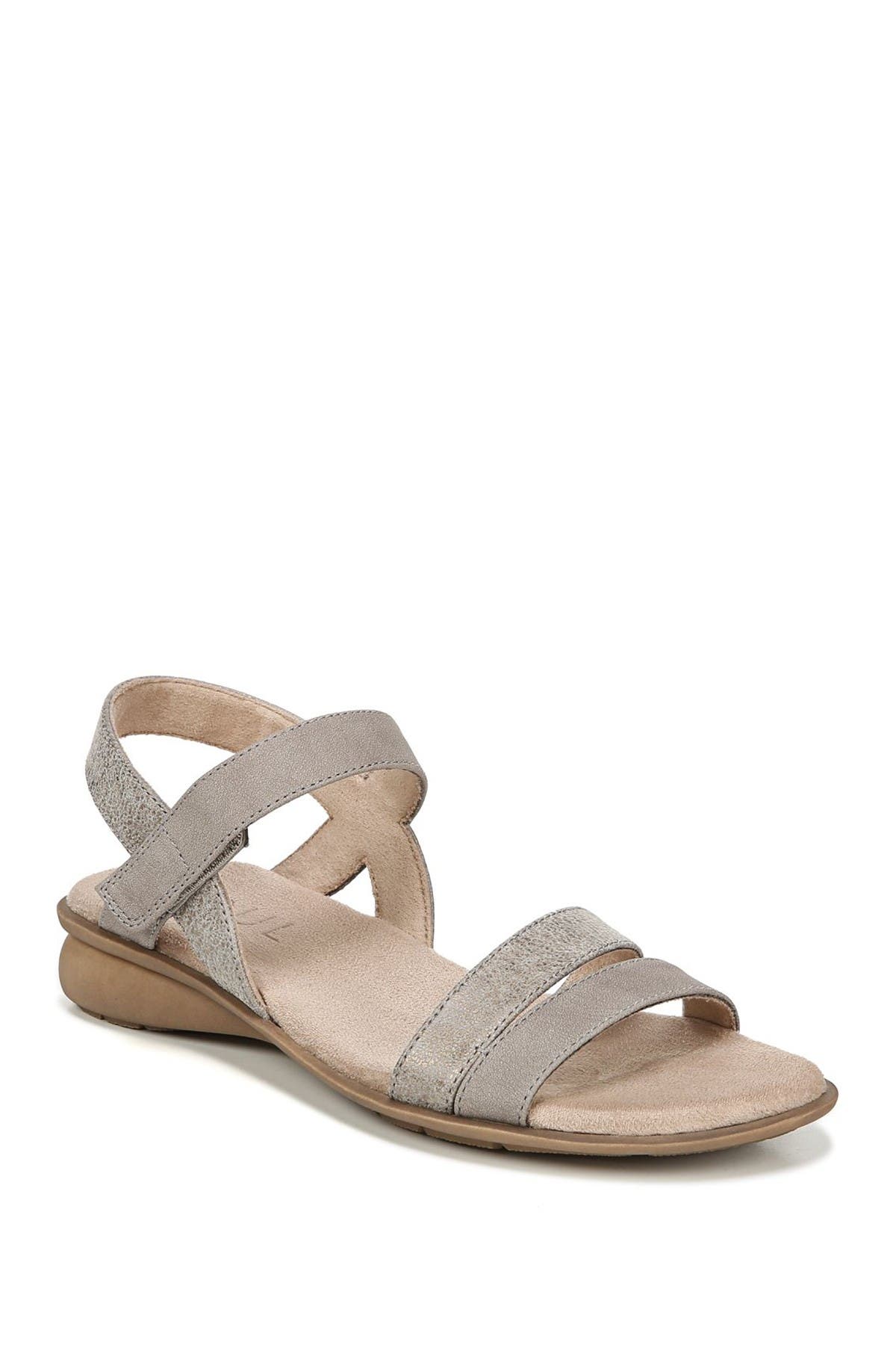 naturalizer sandals wide width