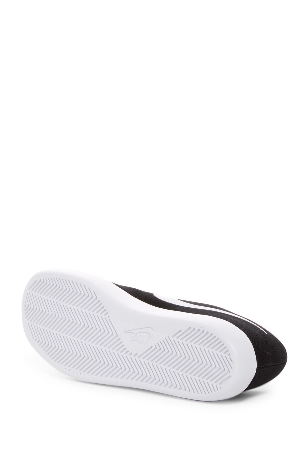 nike essentialist canvas