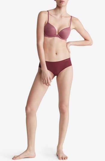 Calvin Klein Womens Liquid Touch Push Up Plunge Bra : : Clothing,  Shoes & Accessories