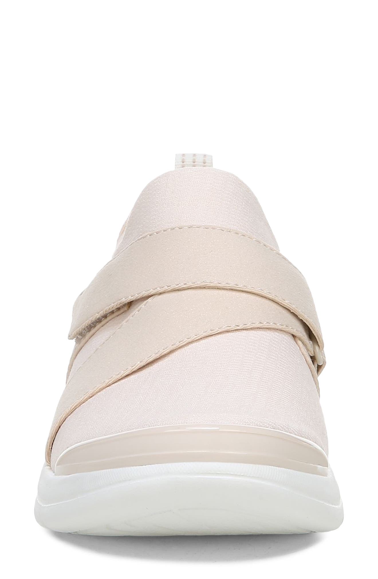 refresh white trainers