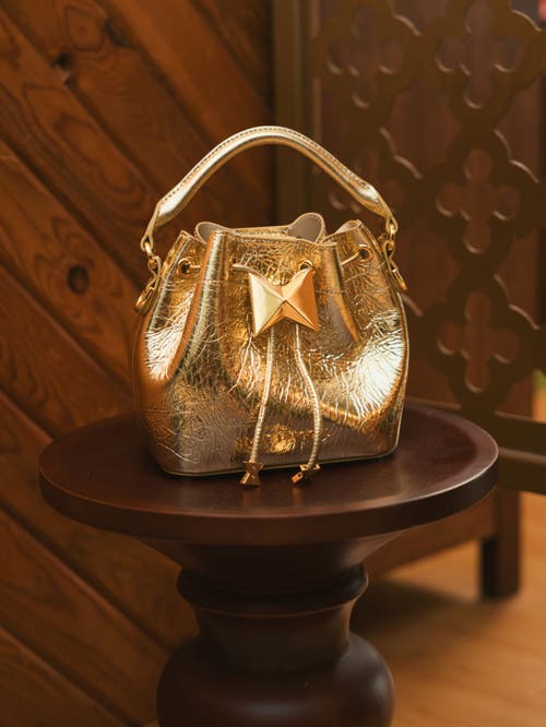 Mac Duggal Crinkle Metallic Leather Bucket Handbag In Gold