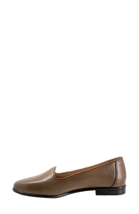 Shop Trotters Liz Lux Flat In Taupe