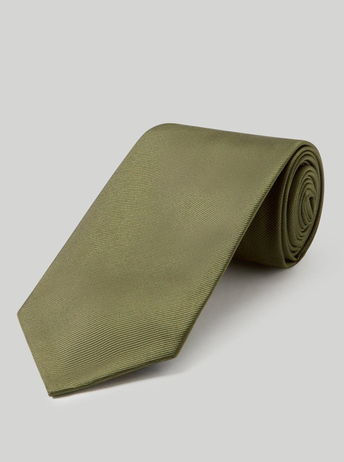 Robert Talbott Newman 7 Fold Solid Silk Necktie In Olive