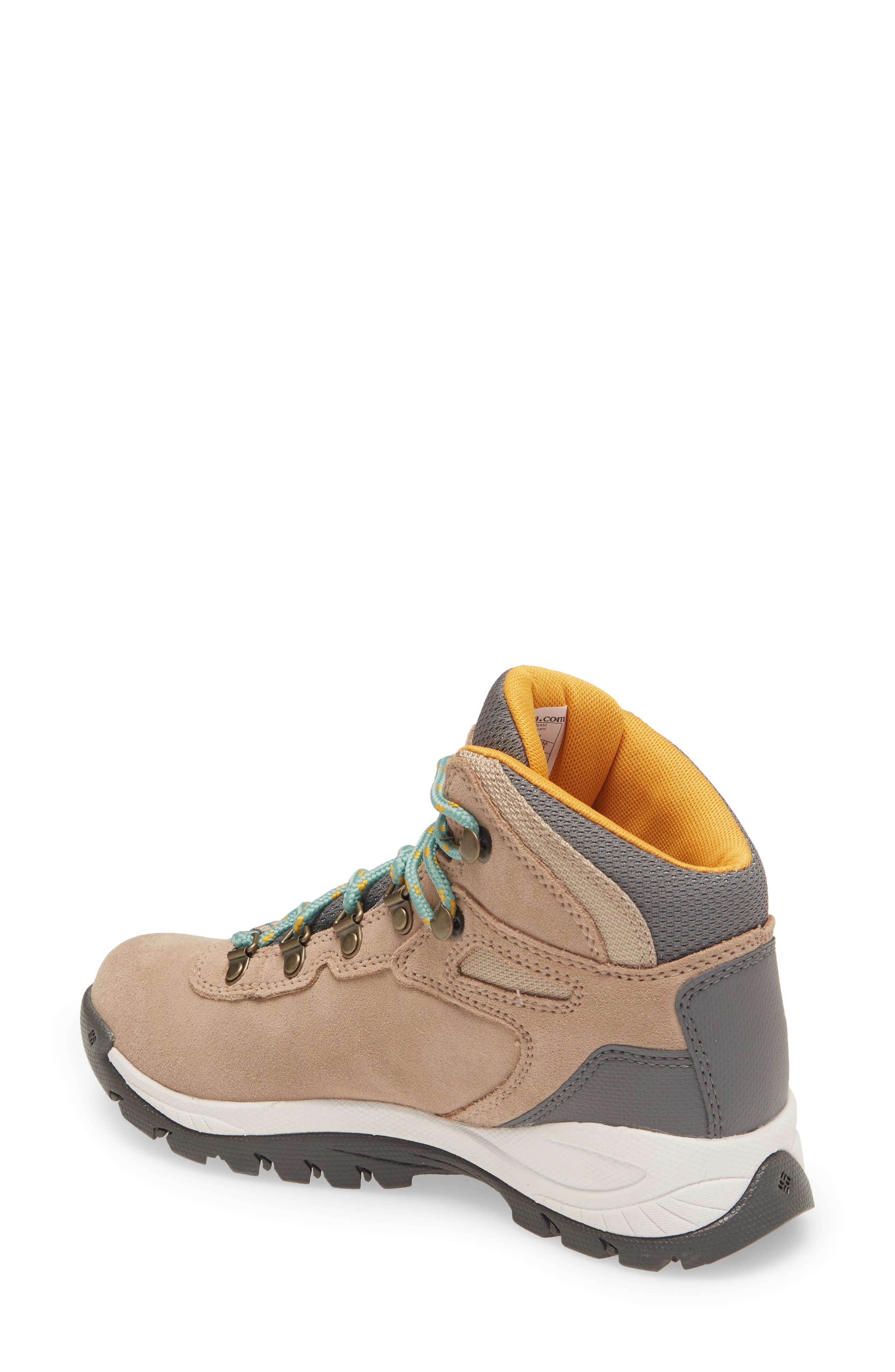 columbia newton ridge oxford tan