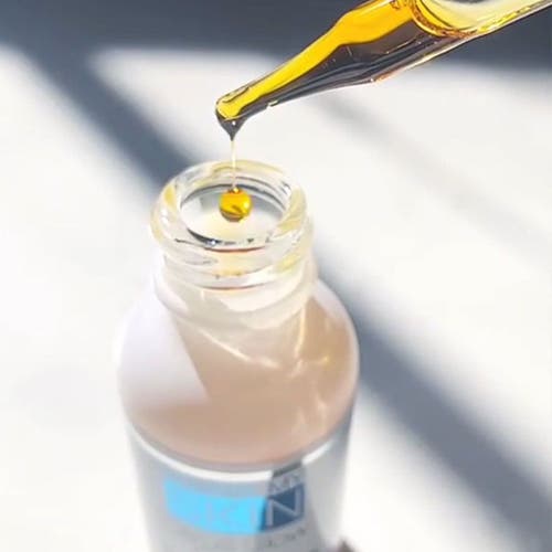 Citrus Glow Drops Vitamin C Oil in Clear