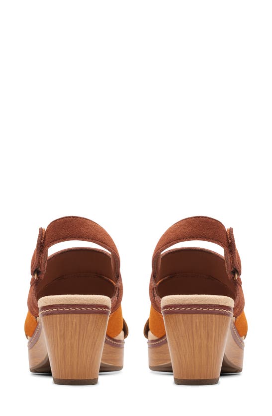 Clarks Seannah Glow Clog-style Block Heel Sandals In Tan Combi Suede