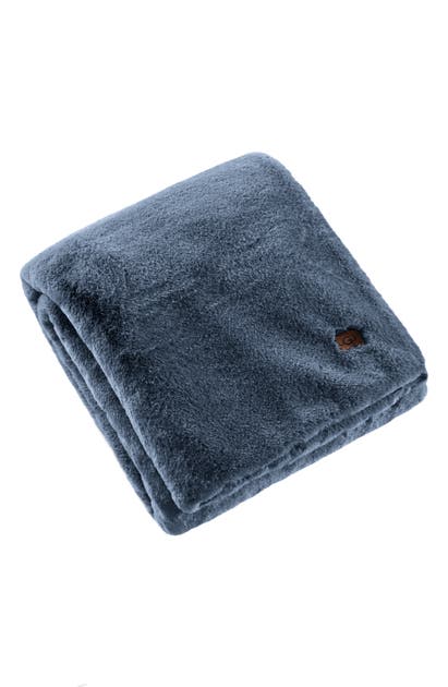 UGG UGG STELLAN WEIGHTED FAUX FUR WELLNESS BLANKET