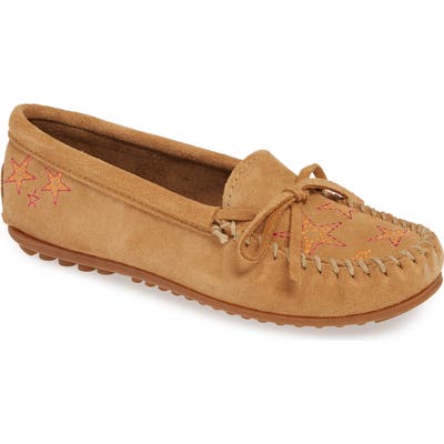 Minnetonka X Lottie Moss Abbey Moccasin- Brown