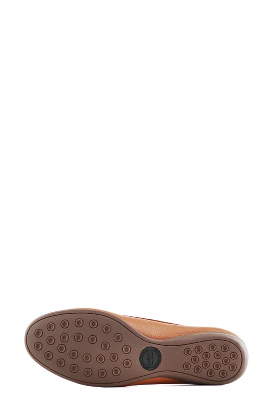 Shop Marc Joseph New York Lake Road Loafer In Cognac Grainy