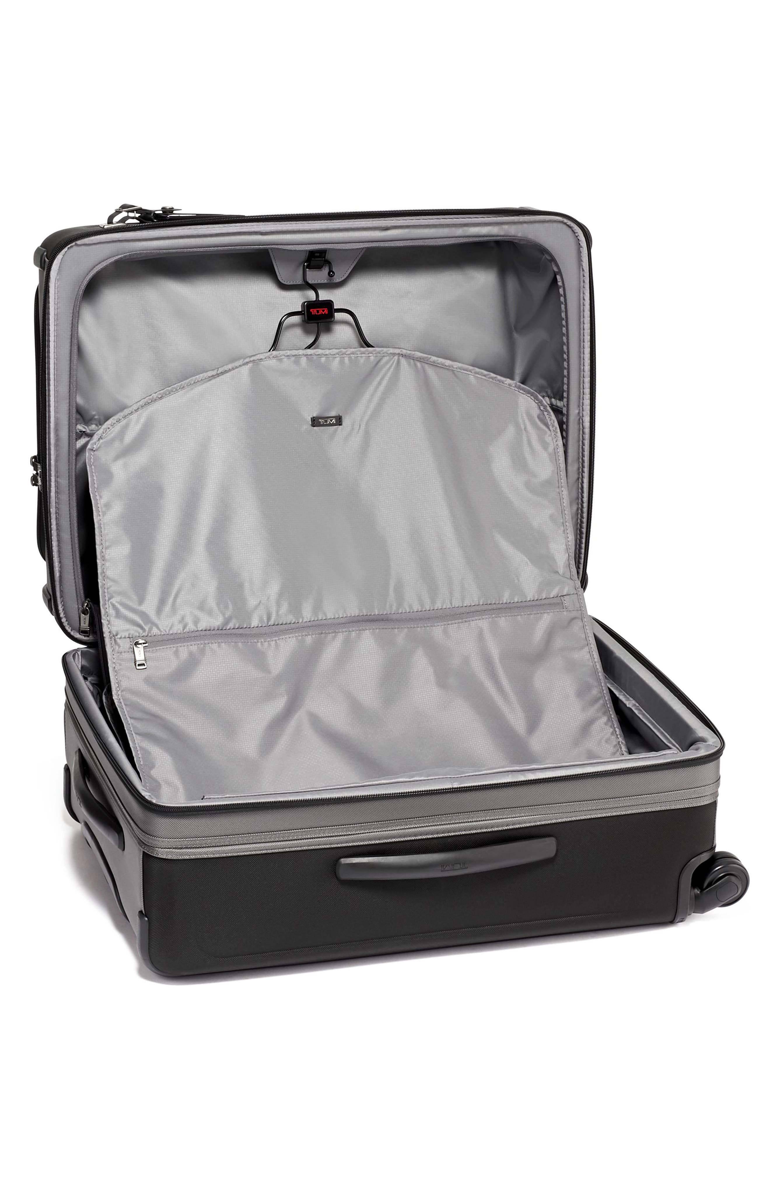 tumi alpha 2 short trip expandable