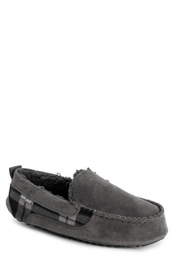 Muk Luks Emmett Mens Faux Fur Slip On Moccasin Slippers In Grey