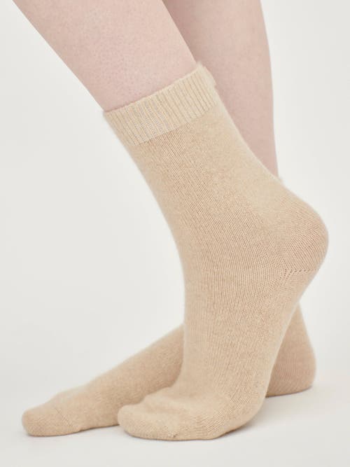 Gobi Cashmere Basic Socks In Beige