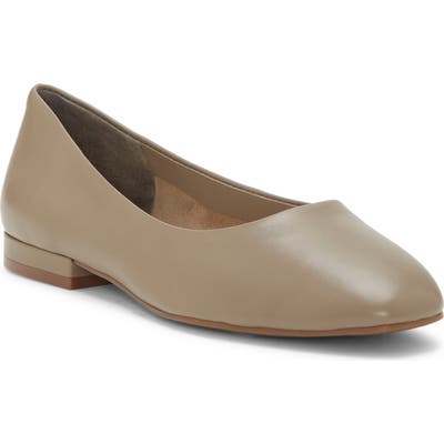 Enzo Angiolini Lydian Skimmer Flat- Brown