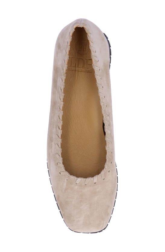 L'amour Des Pieds Tiffanie Wedge In Taupe