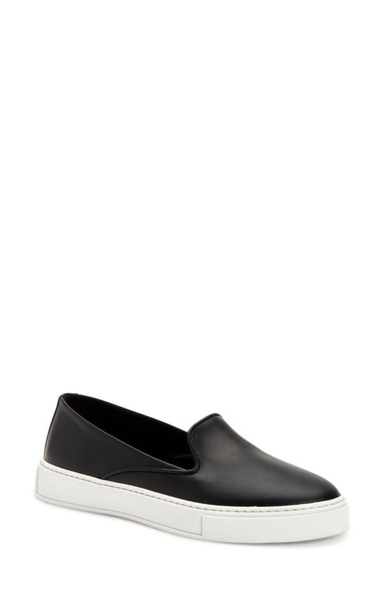 Aquatalia Olisa Leather Sneaker In Black