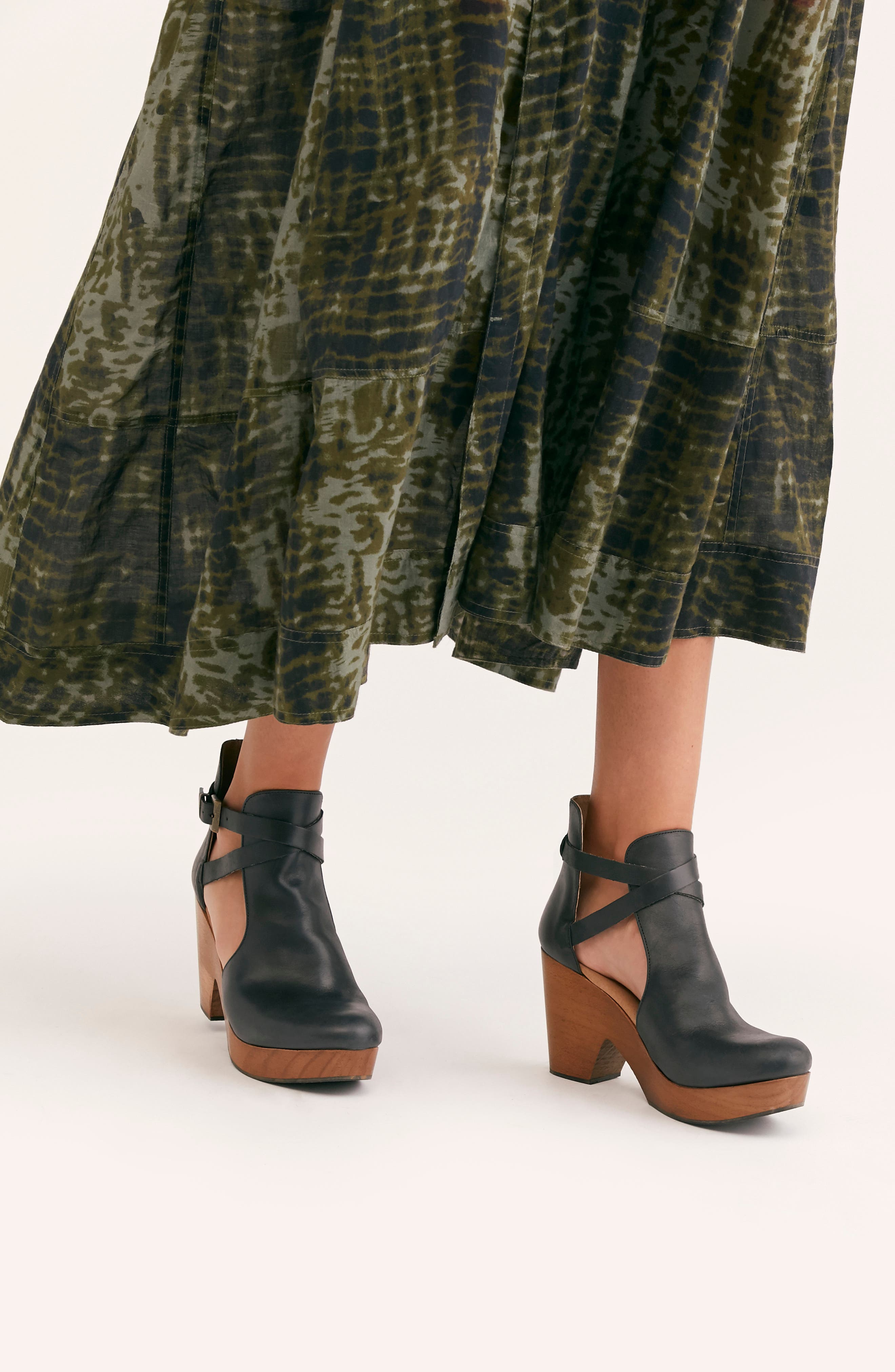 free people cedar clog