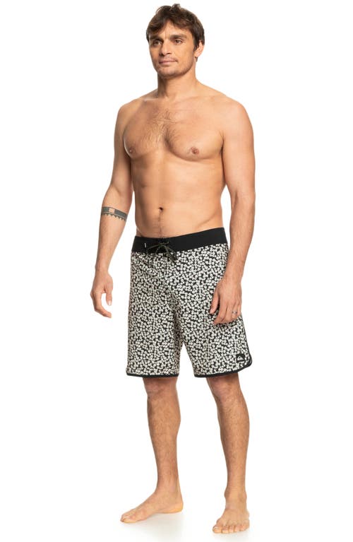 QUIKSILVER QUIKSILVER HIGHLINE SCALLOP SWIM TRUNKS