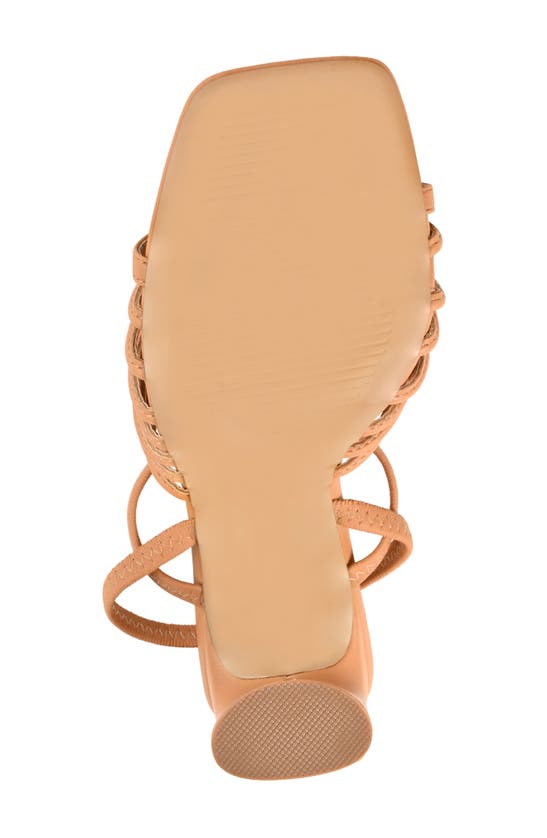 Journee Collection Hera Pump In Mocha