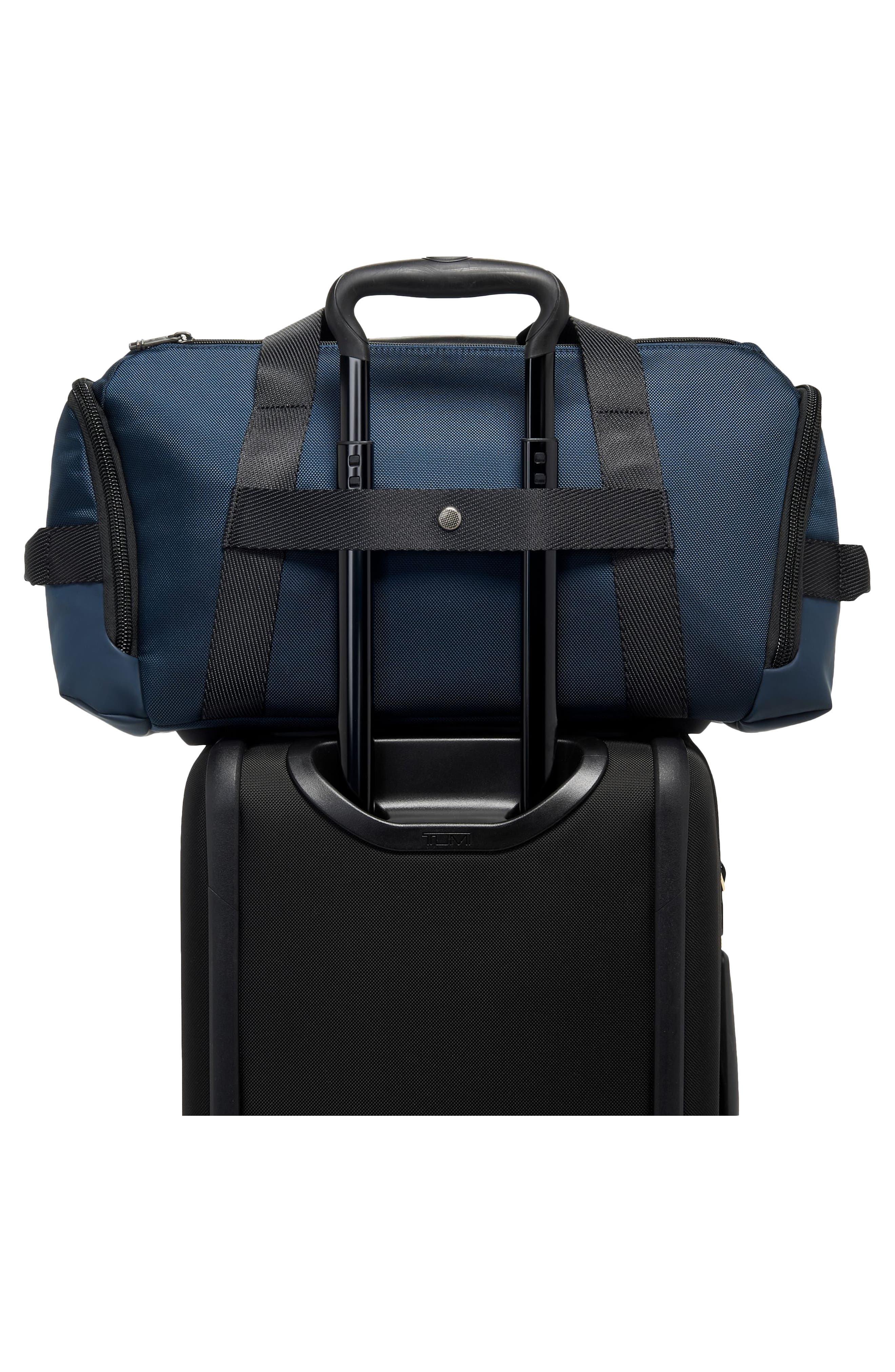 tumi luggage duffle