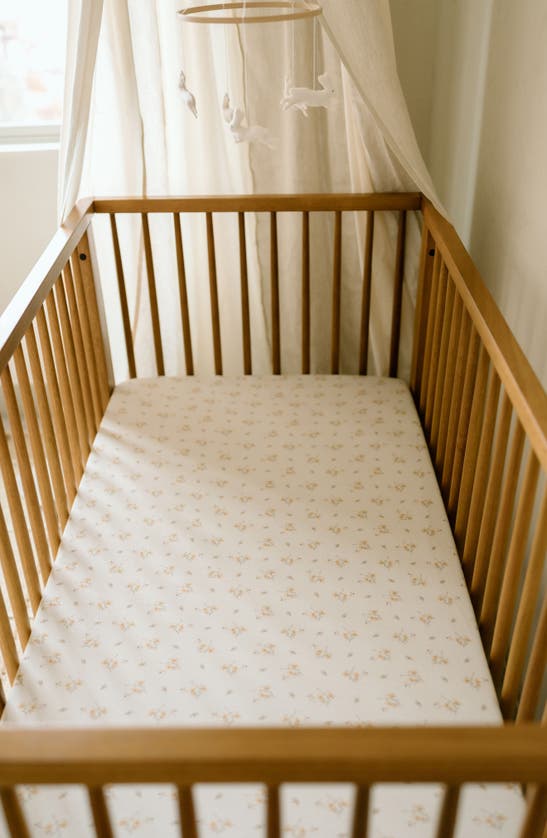 Oilo Print Orgainc Cotton Muslin Crib Sheet In Eggshell