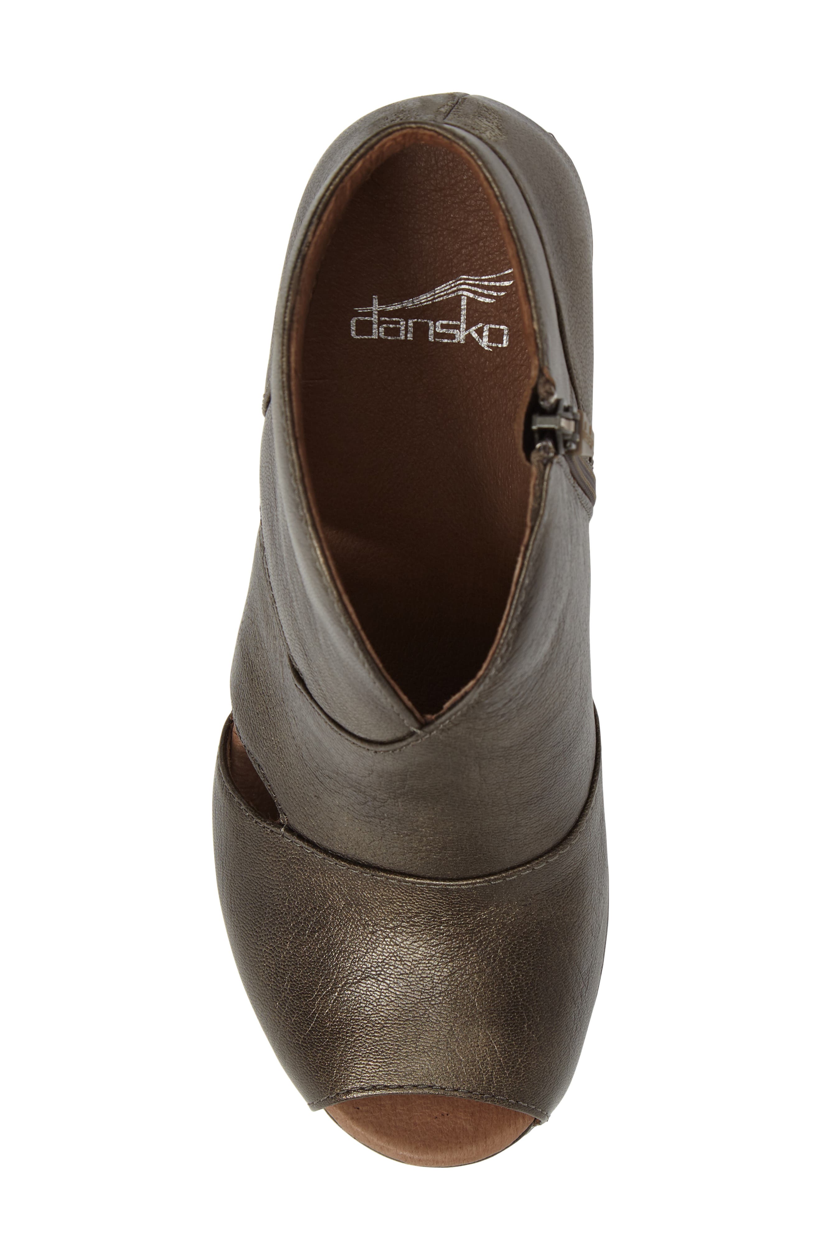 dansko delphina size 37