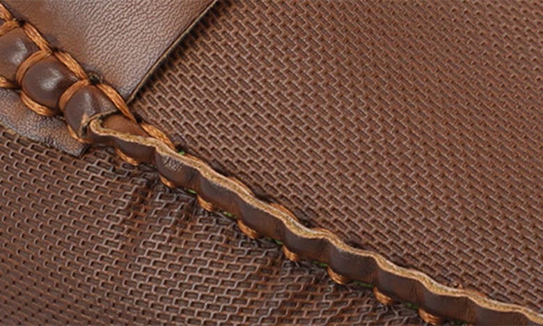 Vance Co. Isaiah Driving Loafer In Brown