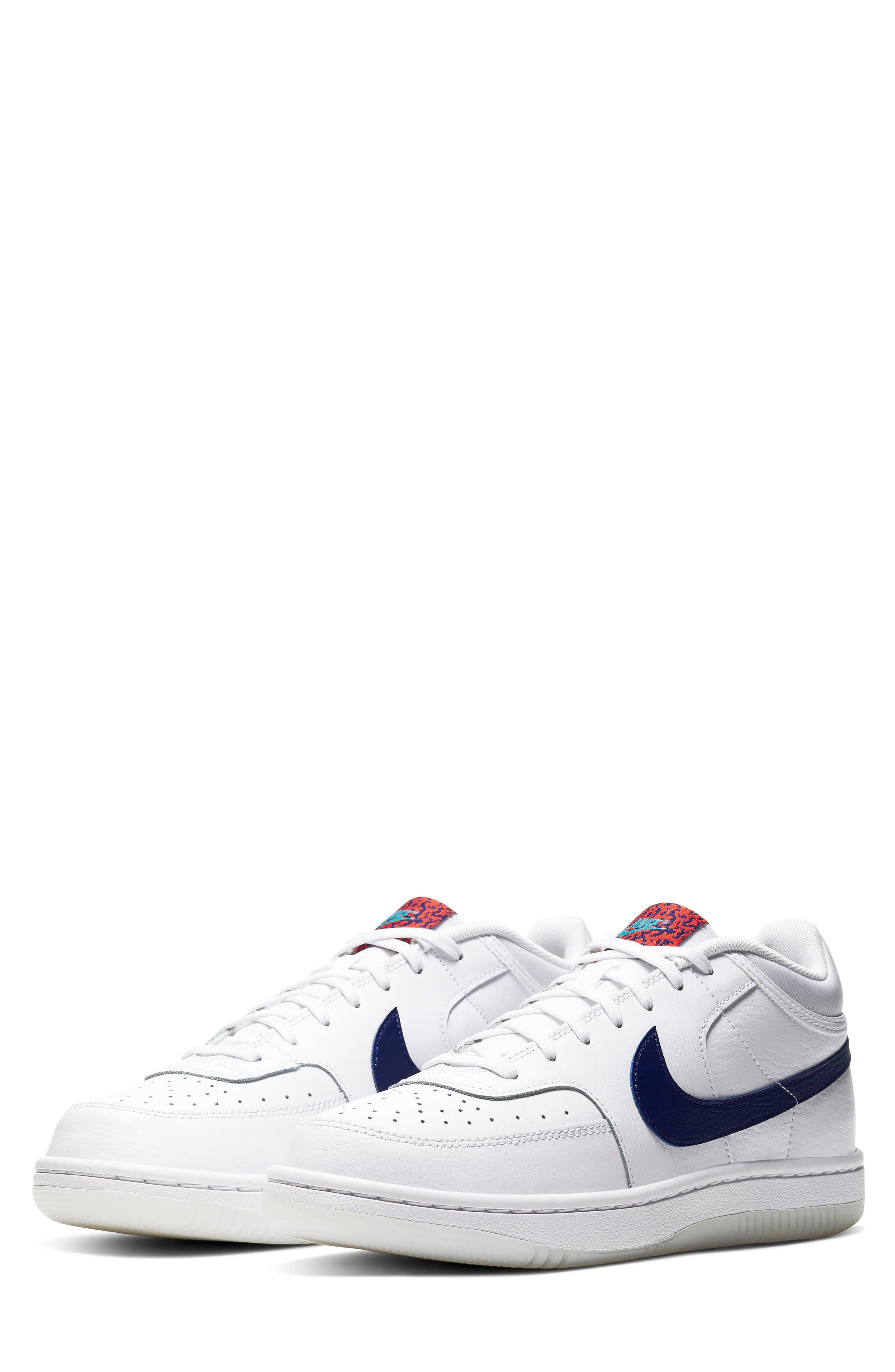 nike mens shoes under $3