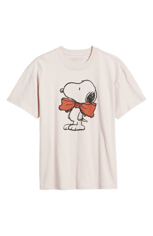 Vinyl Icons Peanuts® Snoopy Bow Tie Cotton Graphic T-shirt In Pink