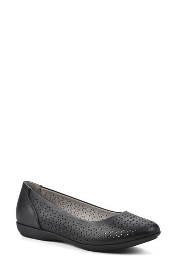 Cliffs By White Mountain Cindy Flat In Black Burnished Smooth