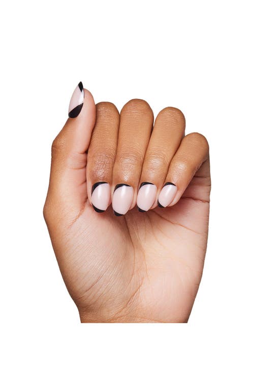 Glamnetic Nyc Short Oval Press-on Nails Set In Nyc