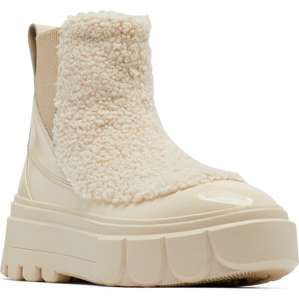 Sorel Caribou Cozy Chelsea Ankle Boots In Bleached Ceramic/oatmeal