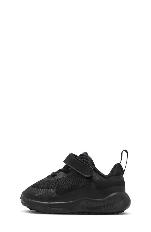 Nike Revolution 7 Sneaker In Black/anthracite
