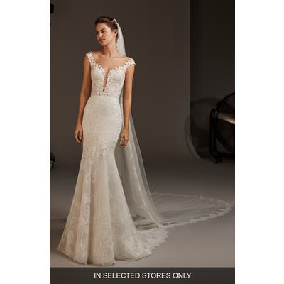 Pronovias Despina Lace Mermaid Wedding Dress, Size - Ivory