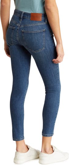 Lucky Brand Solid Blue Jeans 28 Waist - 71% off
