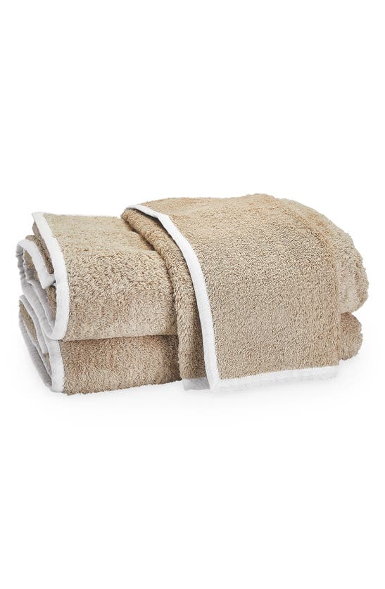 Matouk Enzo Guest Towels In Sand/ White