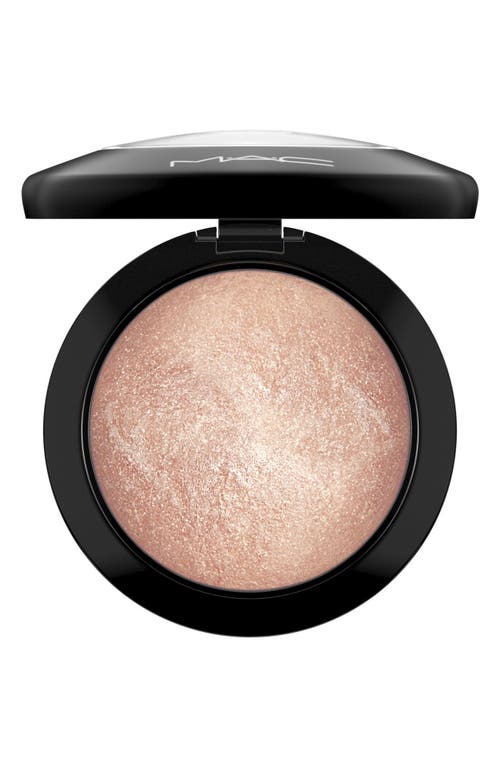Mineralize Skinfinish Powder Highlighter in Cheeky Bronze