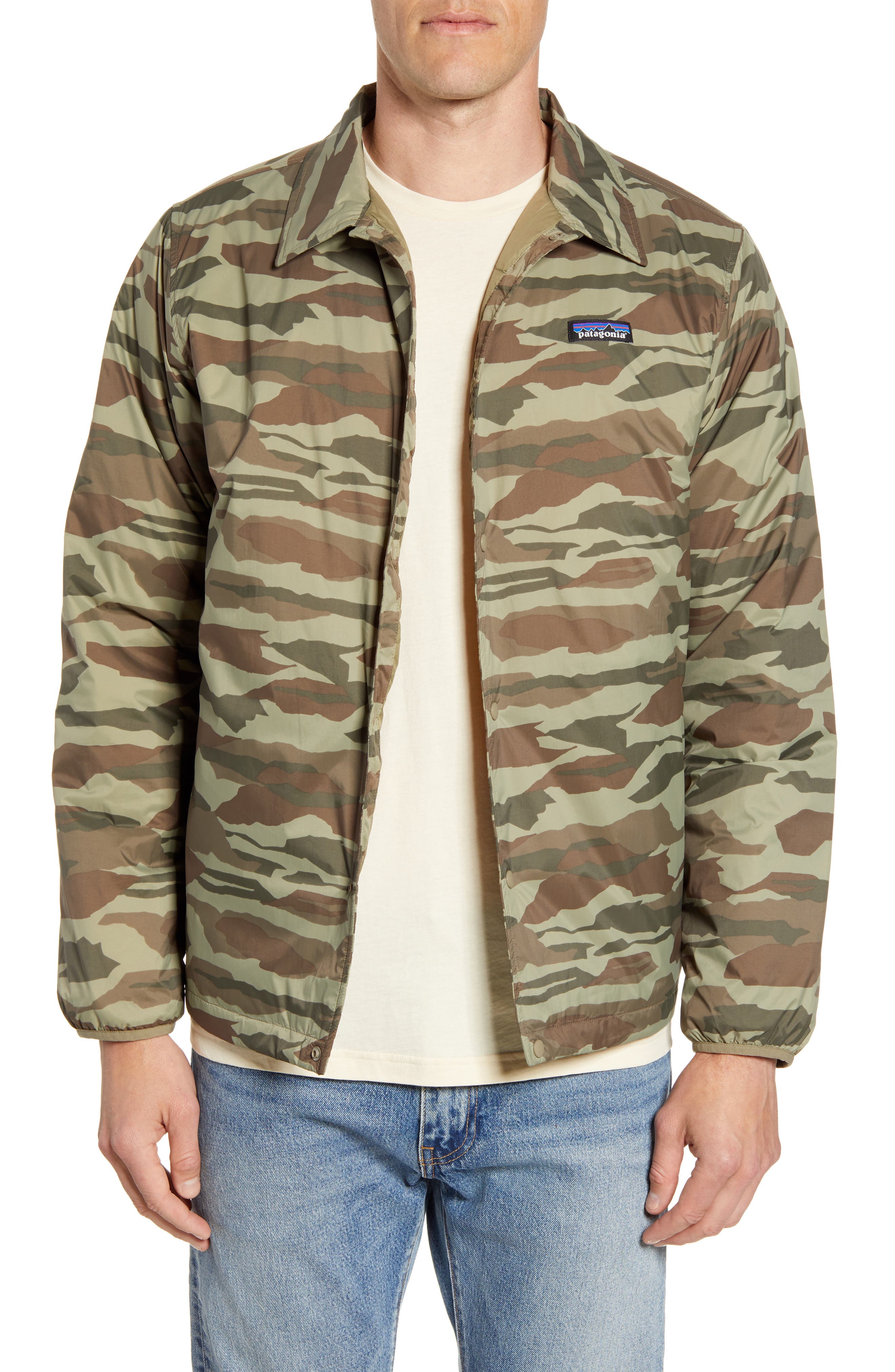 Patagonia camo hot sale windbreaker