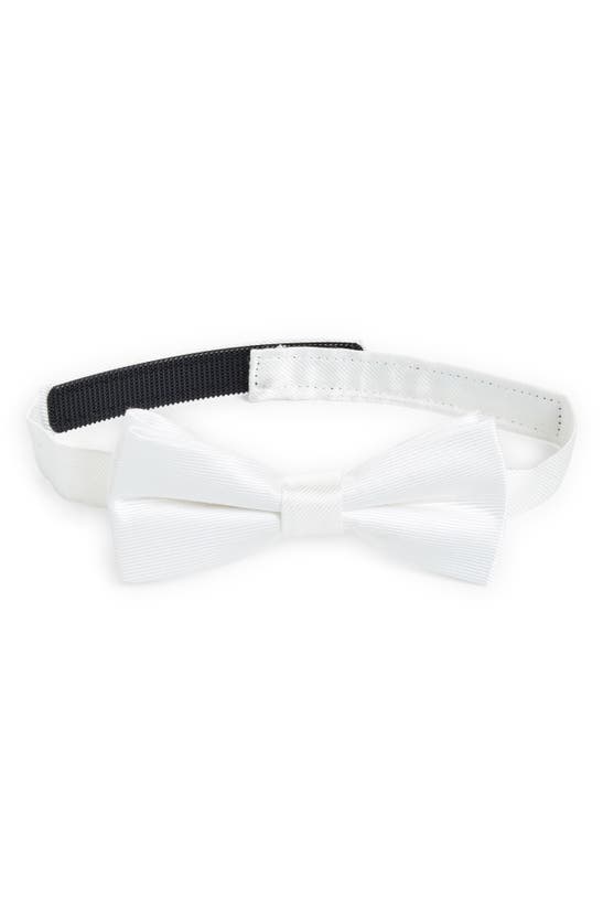 Nordstrom Kids' Werner Solid Silk Blend Bow Tie In Werner White