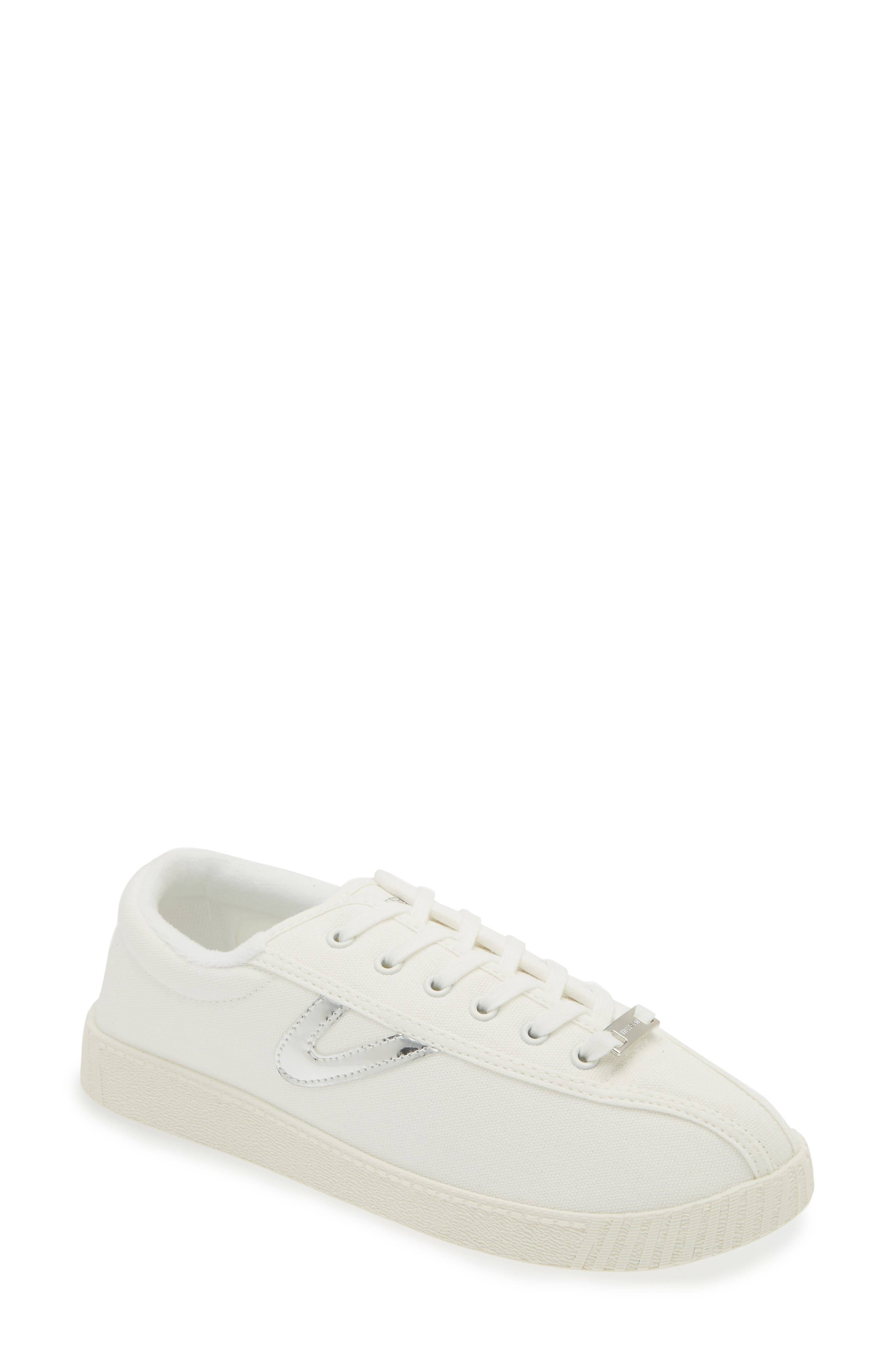 Tretorn 'Nylite' Sneaker in White/Silver 