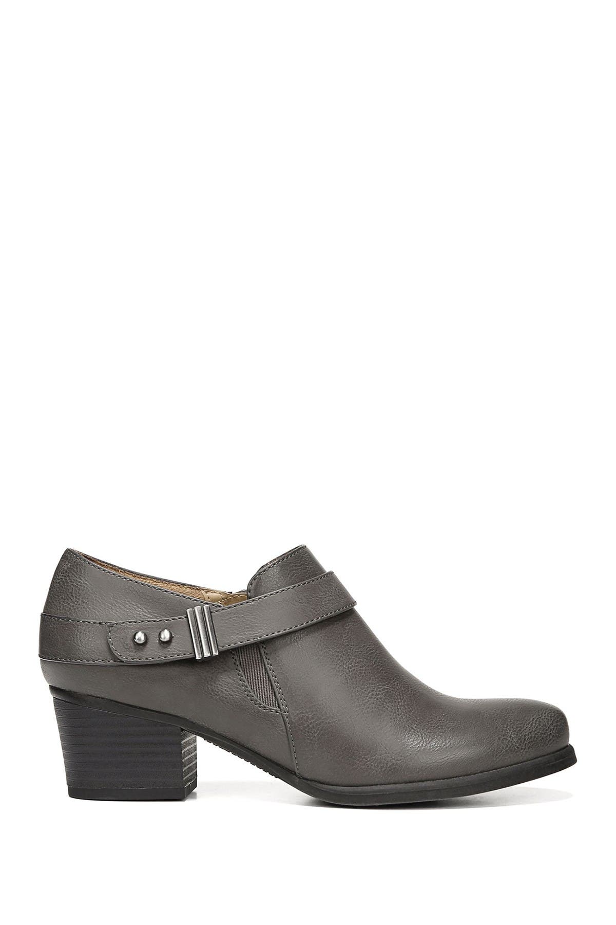 soul naturalizer chaylee women's ankle boots