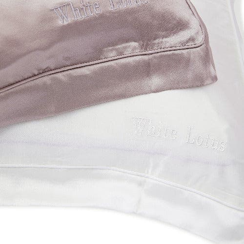 White Lotus Beauty Luxurious 100% Mulberry Silk Pillowcase And Eye Mask Set In White