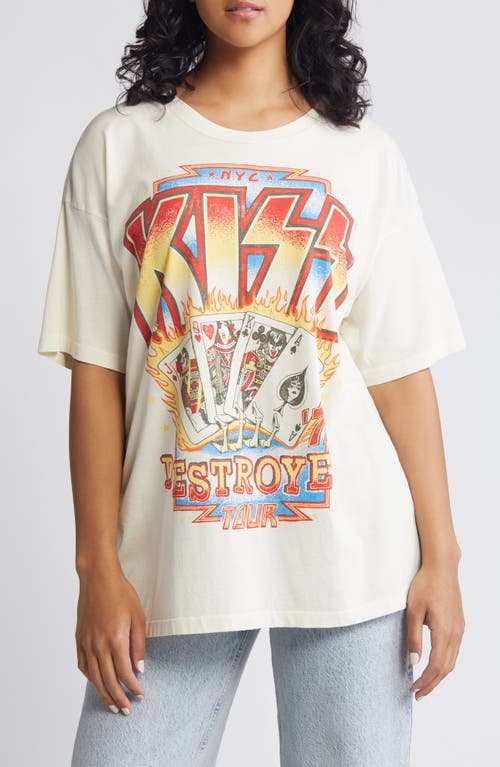 Kiss Destroyer Cotton Graphic T-Shirt in Stone Vintage
