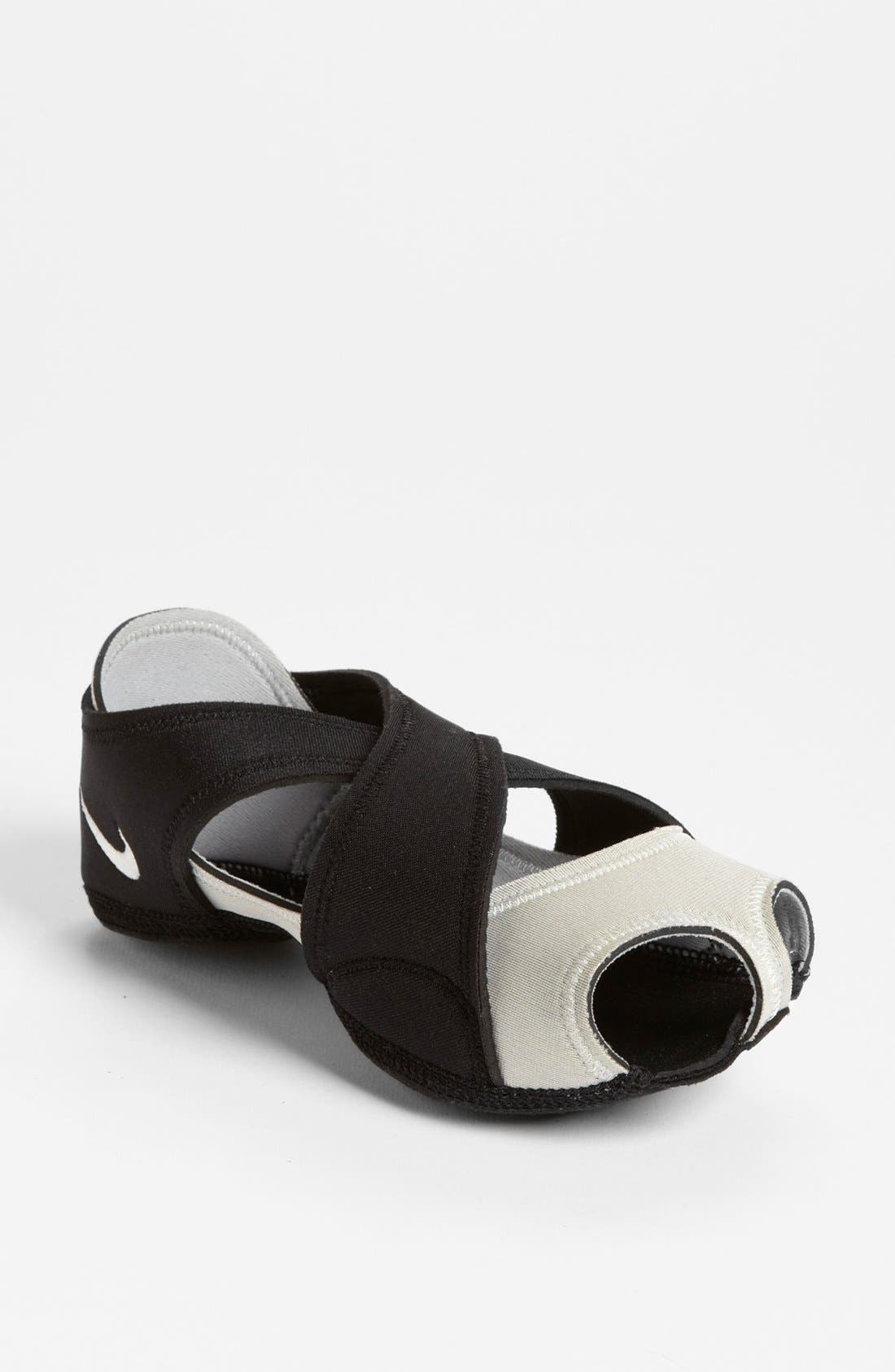 nike wrap shoes