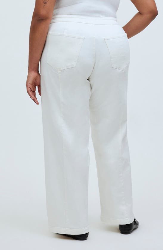 Shop Madewell Curvy Perfect Wide Leg Crop Jeans In Tile White